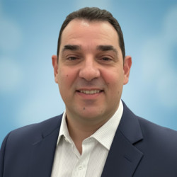 Victor Mirshawka Junior