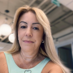 KELI PEREIRA ROCHA