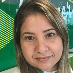 Adriana Souza