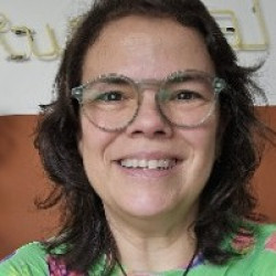 Ana Lucia Borba Carvalho